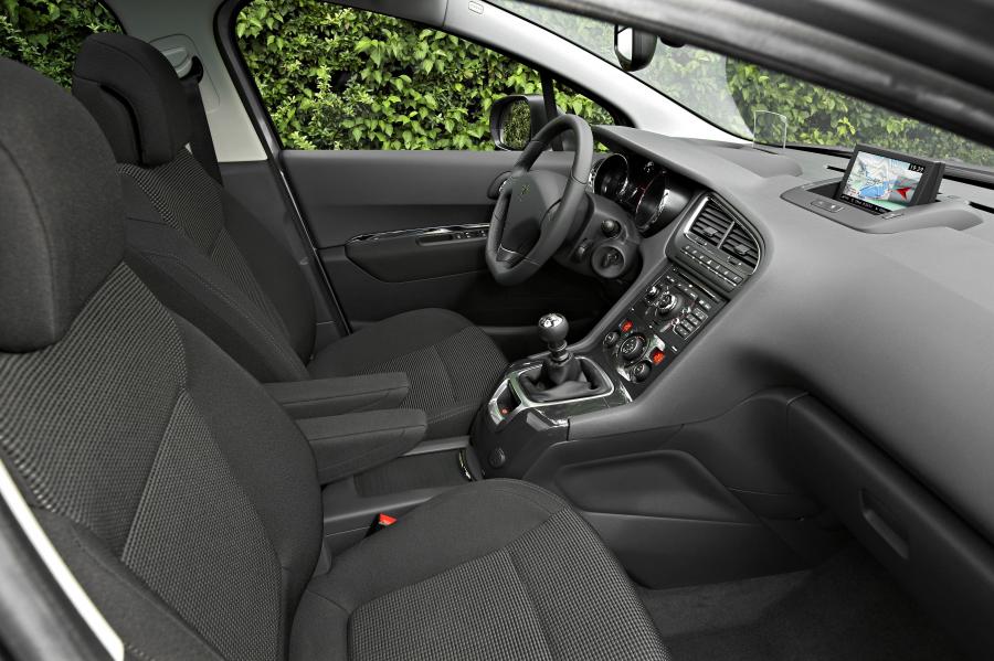  Peugeot 5008 2009 года  (фото 5 из 122)